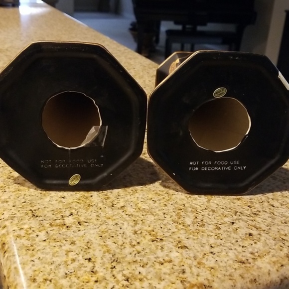 A pair of porcelain pomegranate candlesticks - Picture 2 of 5